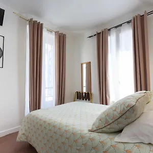 Ideal Hotel París